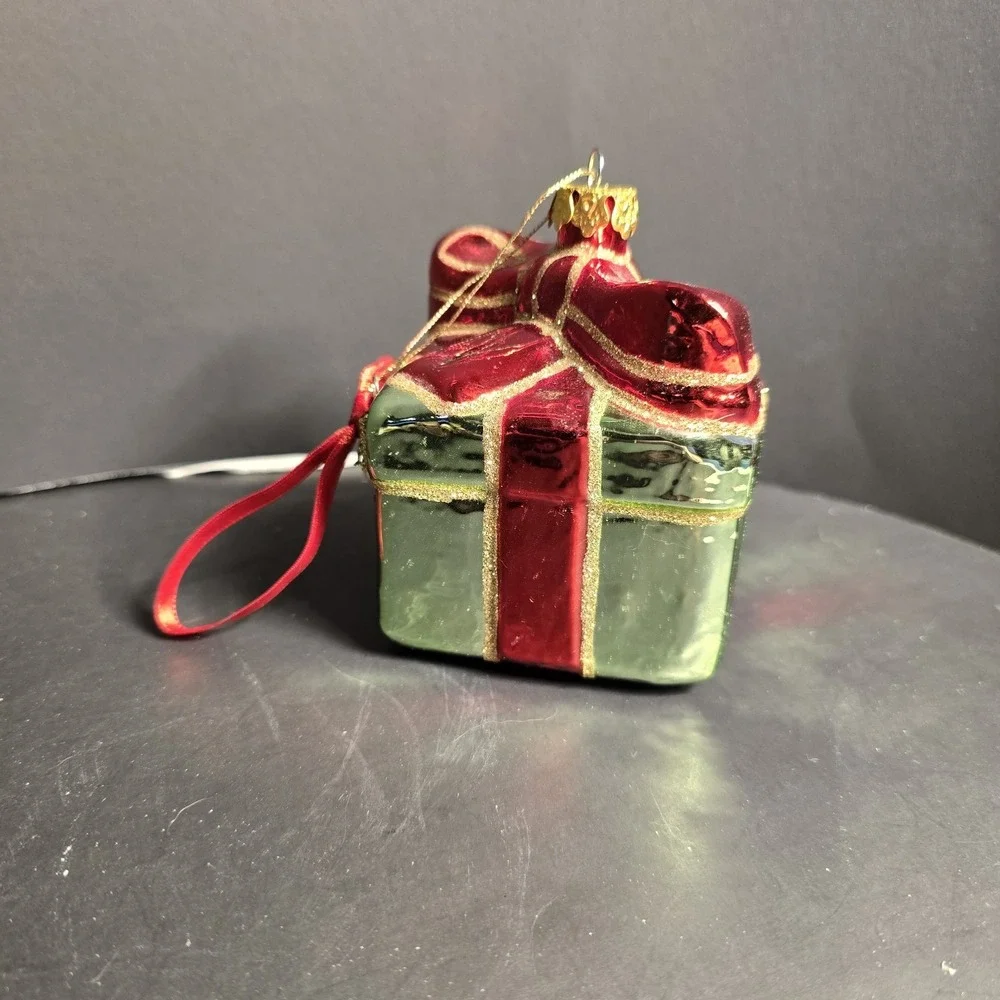 Glass Present Gift Box Christmas Ornament Red Green Glitter Holiday‎ Decor